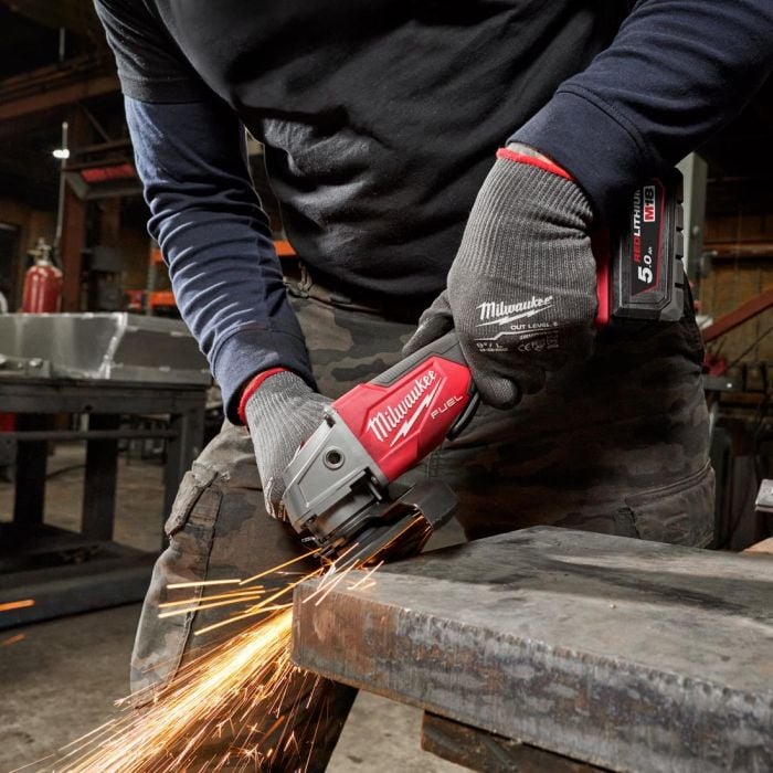 Milwaukee M18 FUEL Cordless Angle Grinder – Professional 18V Brushless Grinder for Metal & Construction
